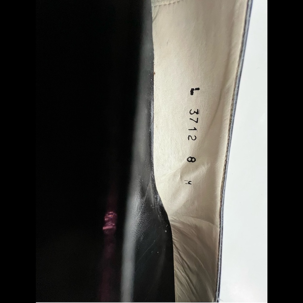 Off-white & black leather flat shoes • modern geo design • from Spain - Picture 10 of 12